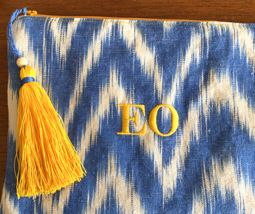 Blue tongues tote bag
