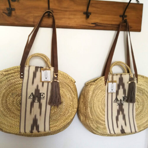 Baskets with tongues