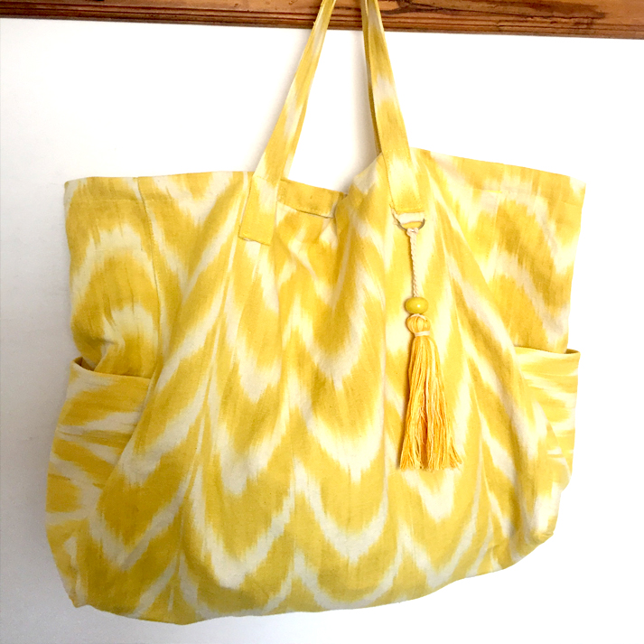 BOLSA DE PLAYA DE LENGUAS MALLORQUINAS AMARILLA