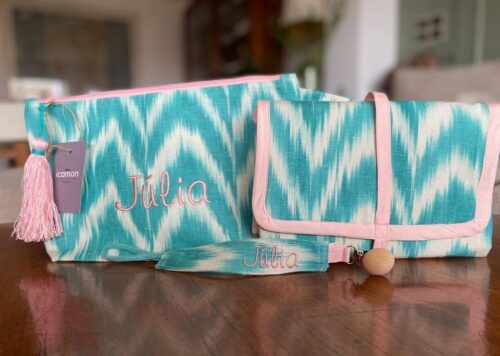 Conjunto bebé de lenguas mallorquinas turquesa con bordado Júlia